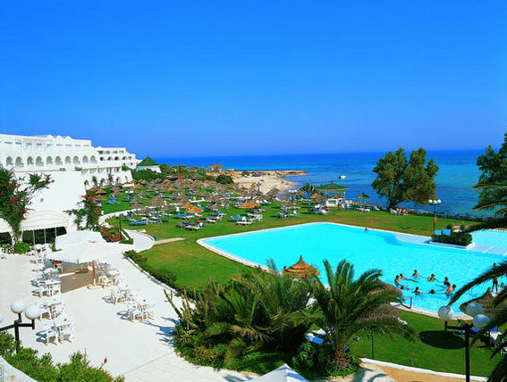 Votre hôtel le Sultan et sa piscine